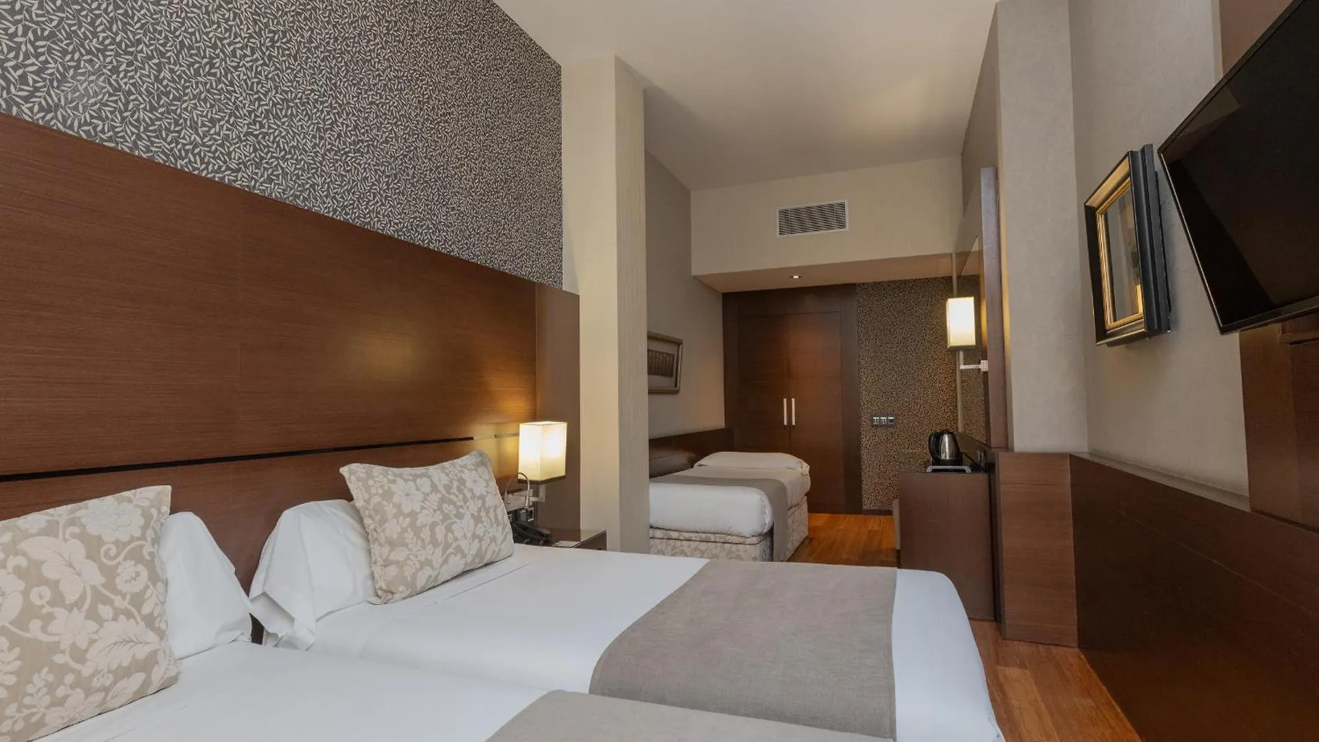 Barcelona Hotel Colonial Spain