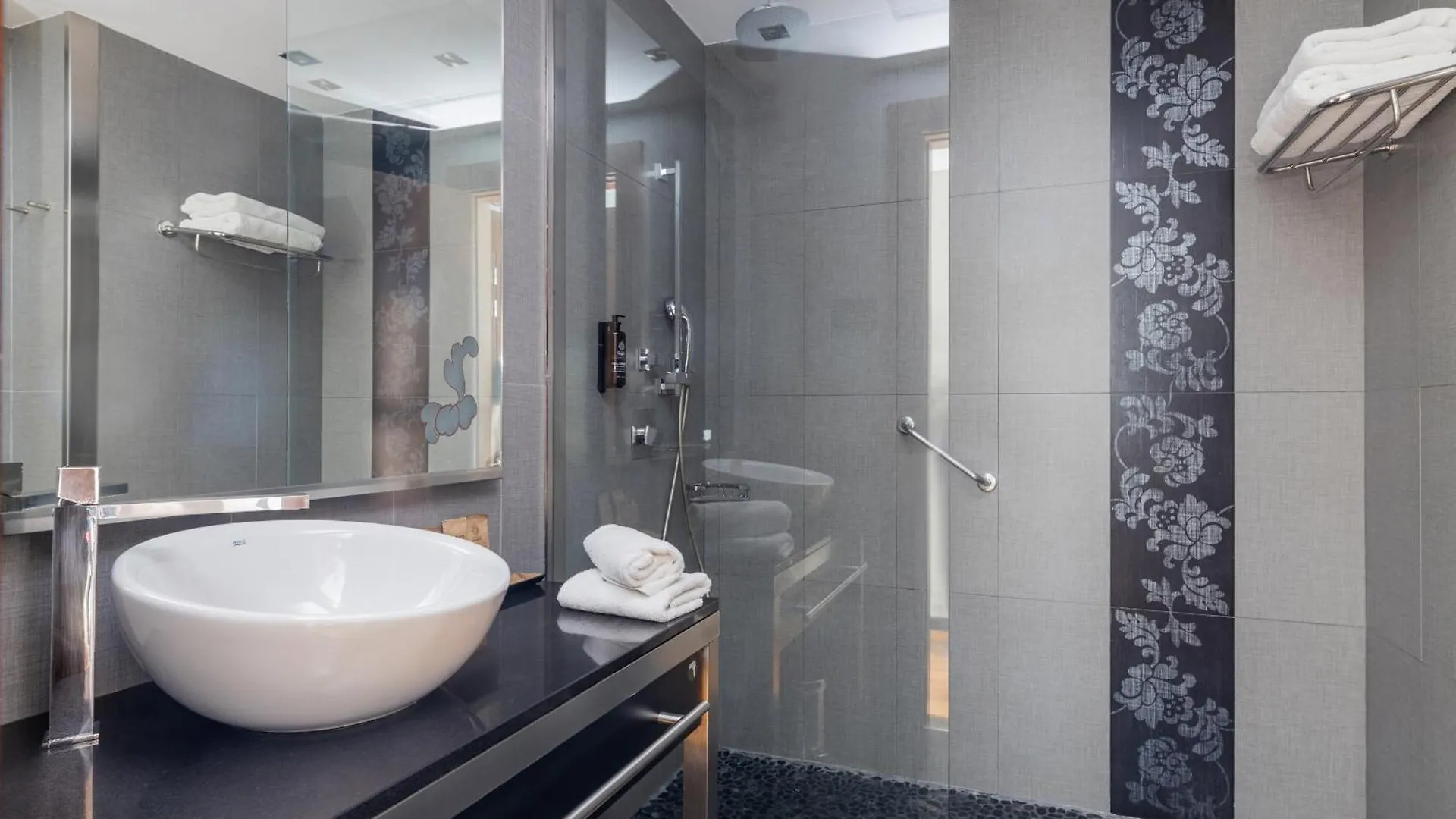 Barcelona Hotel Colonial 4*,  Spain