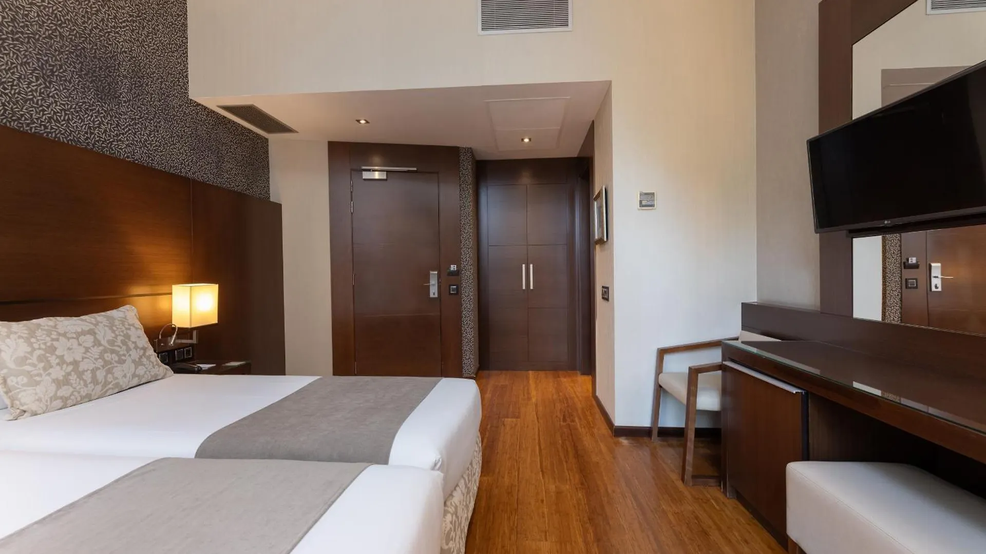 Barcelona Hotel Colonial Spain