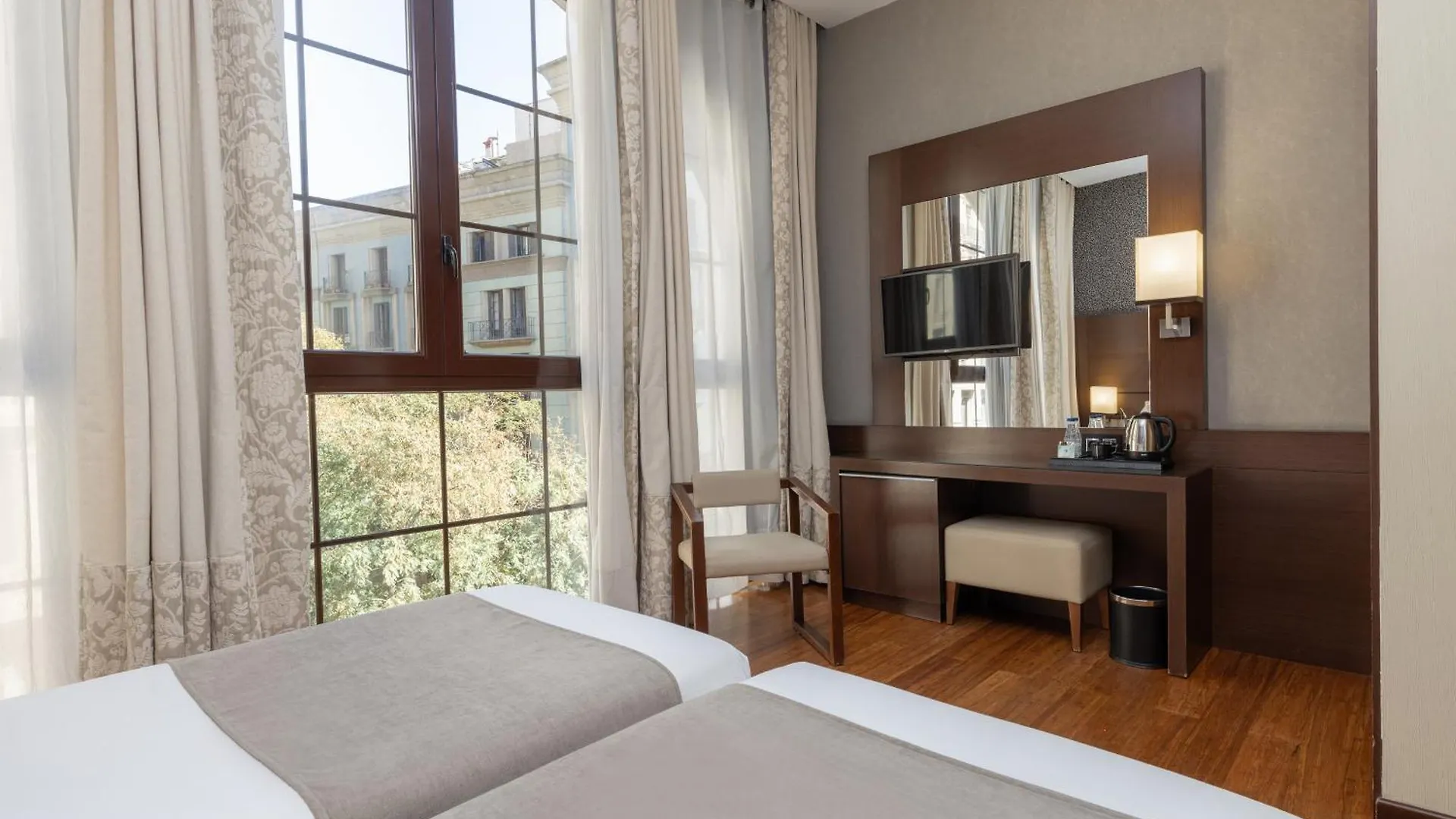Barcelona Hotel Colonial