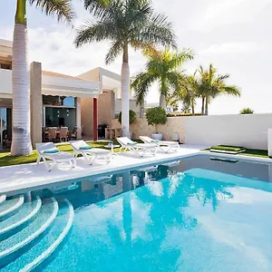  Villa La Caleta Golf Spain
