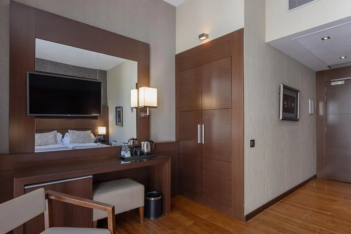 ****  Barcelona Hotel Colonial Spanje